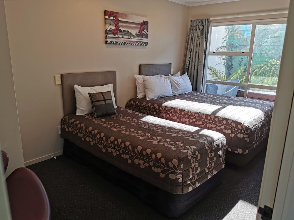 Capri On Fenton Motel Rotorua Buitenkant foto